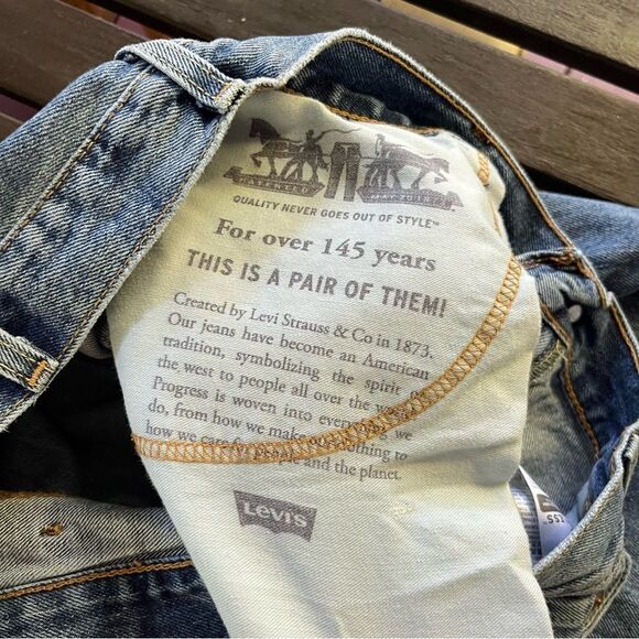 Vintage Levi’s 517 Cowboy Bootcut Denim Jeans (36 x 32) - Picture 8 of 12